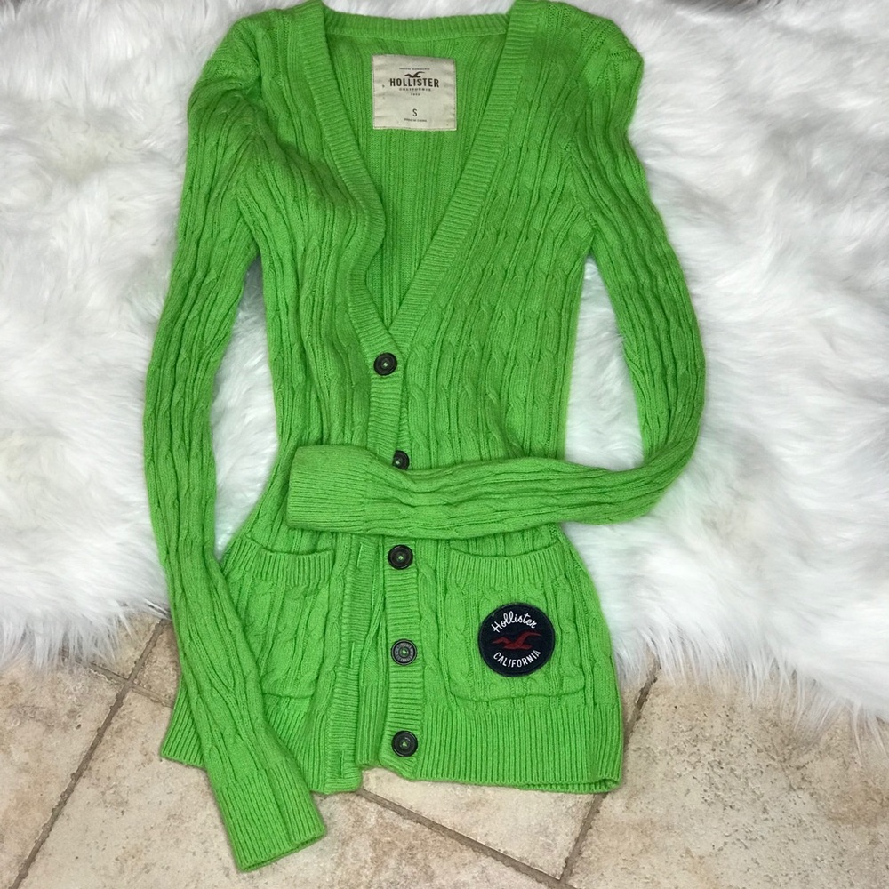Hollister Cable-knit Sweater FINAL OFFER DONATING